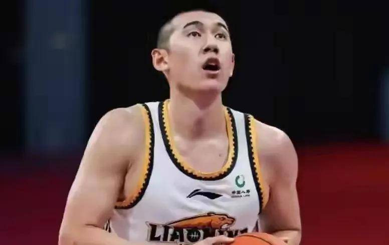 包含转折点！托特纳姆再遭质疑，CBA常规赛今晚攻防权衡，球迷炸锅，心理建设被强调的词条