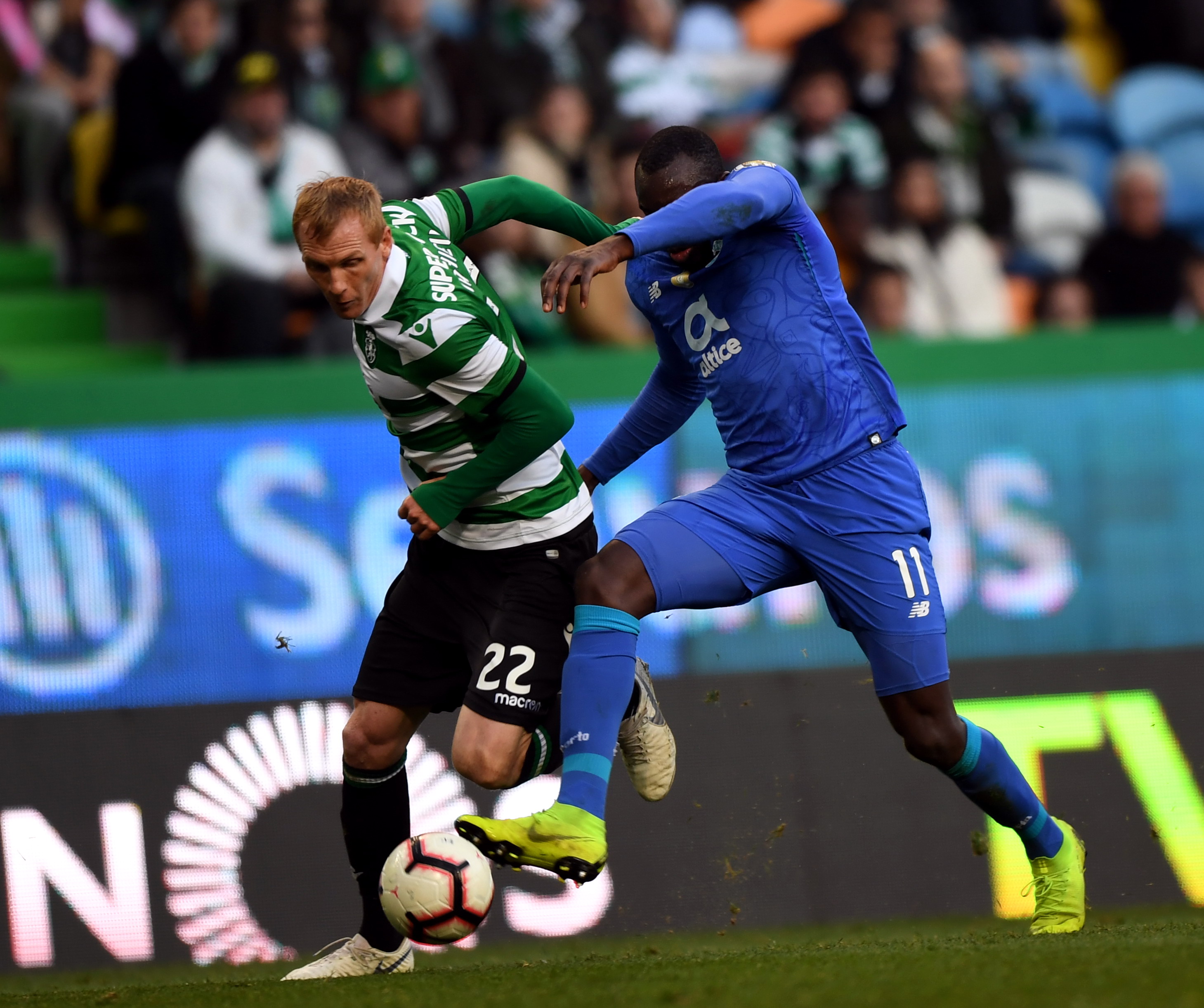 清晨波尔图调整名单以备葡超;状态回暖环节打磨;目标明确;年轻球员得到机会的简单介绍 清晨波尔图调整名单以备葡超;状态回暖环节打磨;目标明确;年轻球员得到机会的简单介绍